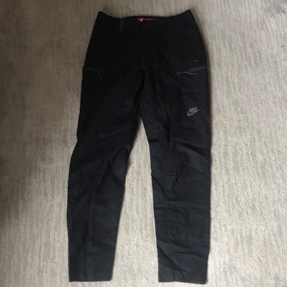 Nike Women’s Utility Cargo Pants